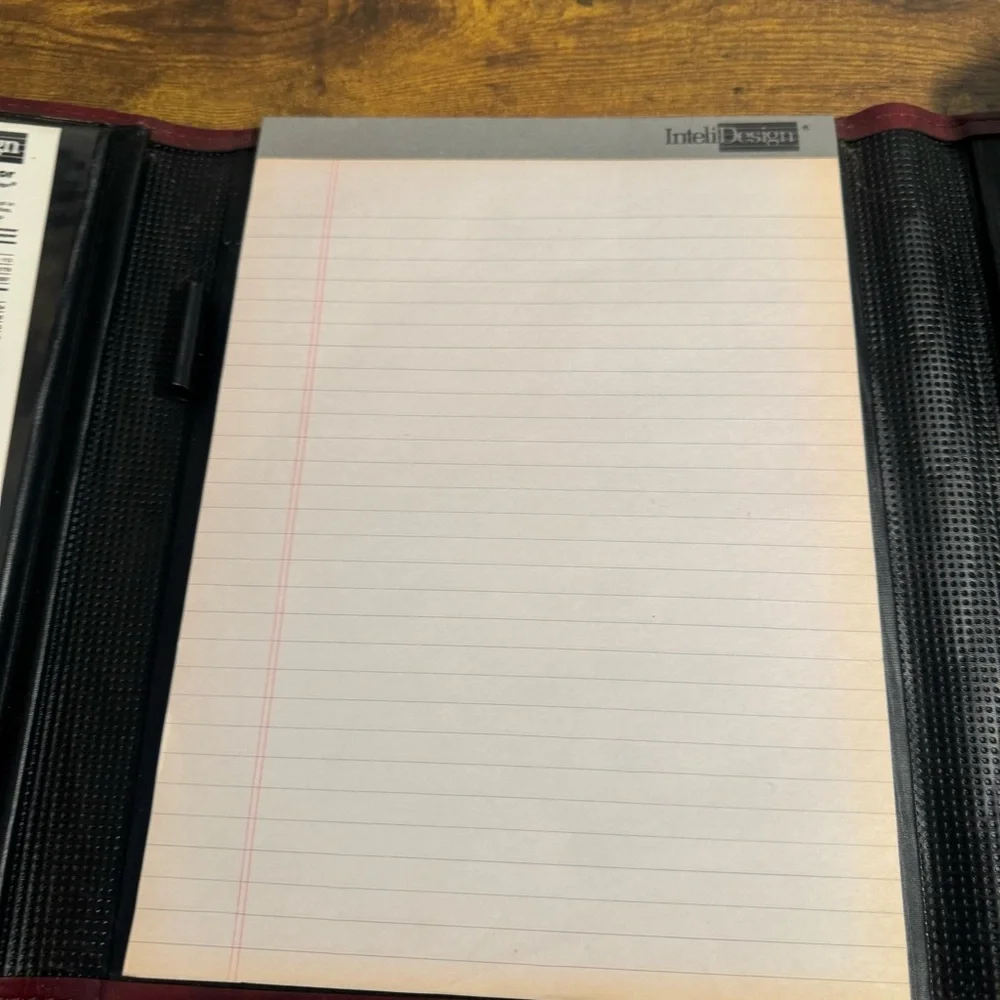 InteliDesign Vintage Locking Portfolio Calculator‎ Padfolio Burgundy Key